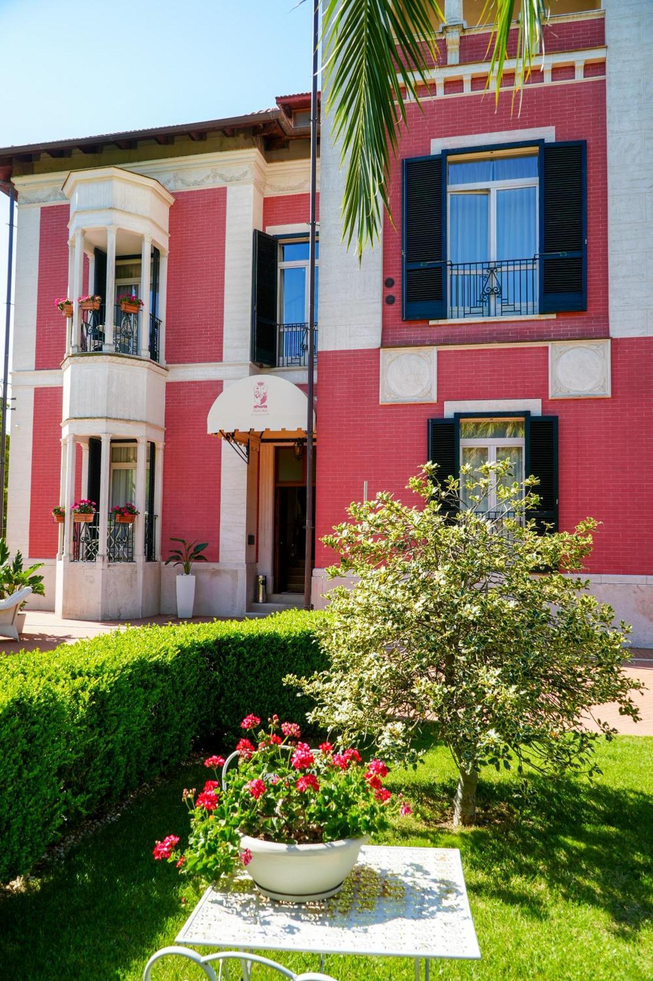 Villa Pallotta Luxury B&B Cerignola Exteriér fotografie